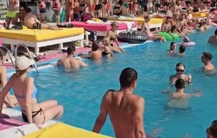  Amidst Ukraine's Ongoing Conflict, Controversy Arises Over Kyiv Beach Club's Carefree Atmosphere
