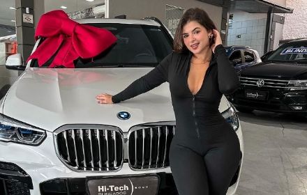 Brazilian model claims Supermarket staff ejects her for wearing revealing outfit 