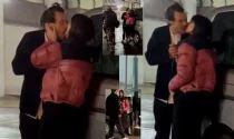 Harry Styles passionately locks lips with  Emily Ratajkowski on the streets of Tokyo