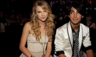 Sophie Turner's Subtle Taylor Swift Reference Precedes Announcement of Divorce with Joe Jonas