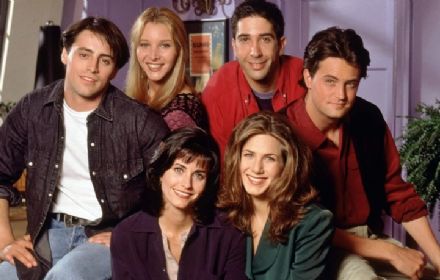 Struggles and Insights from Behind the Scenes of Friends: Helen Baxendale's Impact
